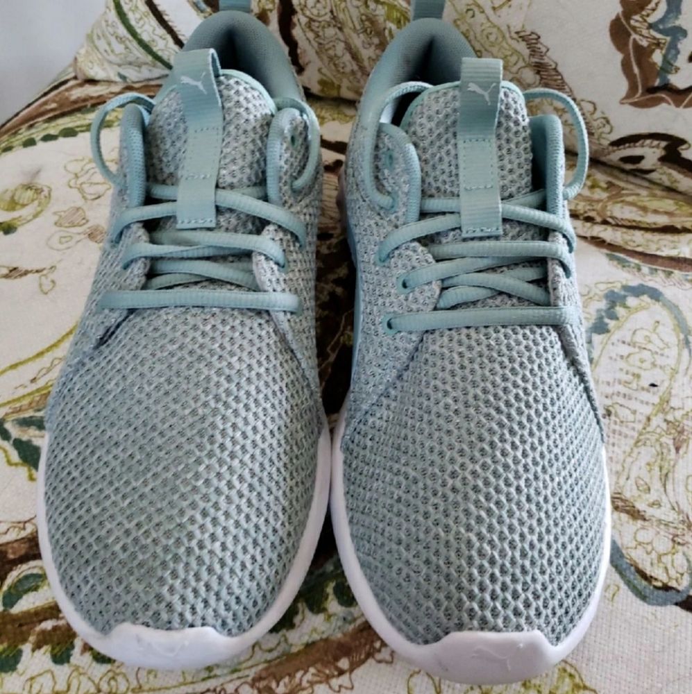 Puma SoftFoam Sneakers Size 8.5